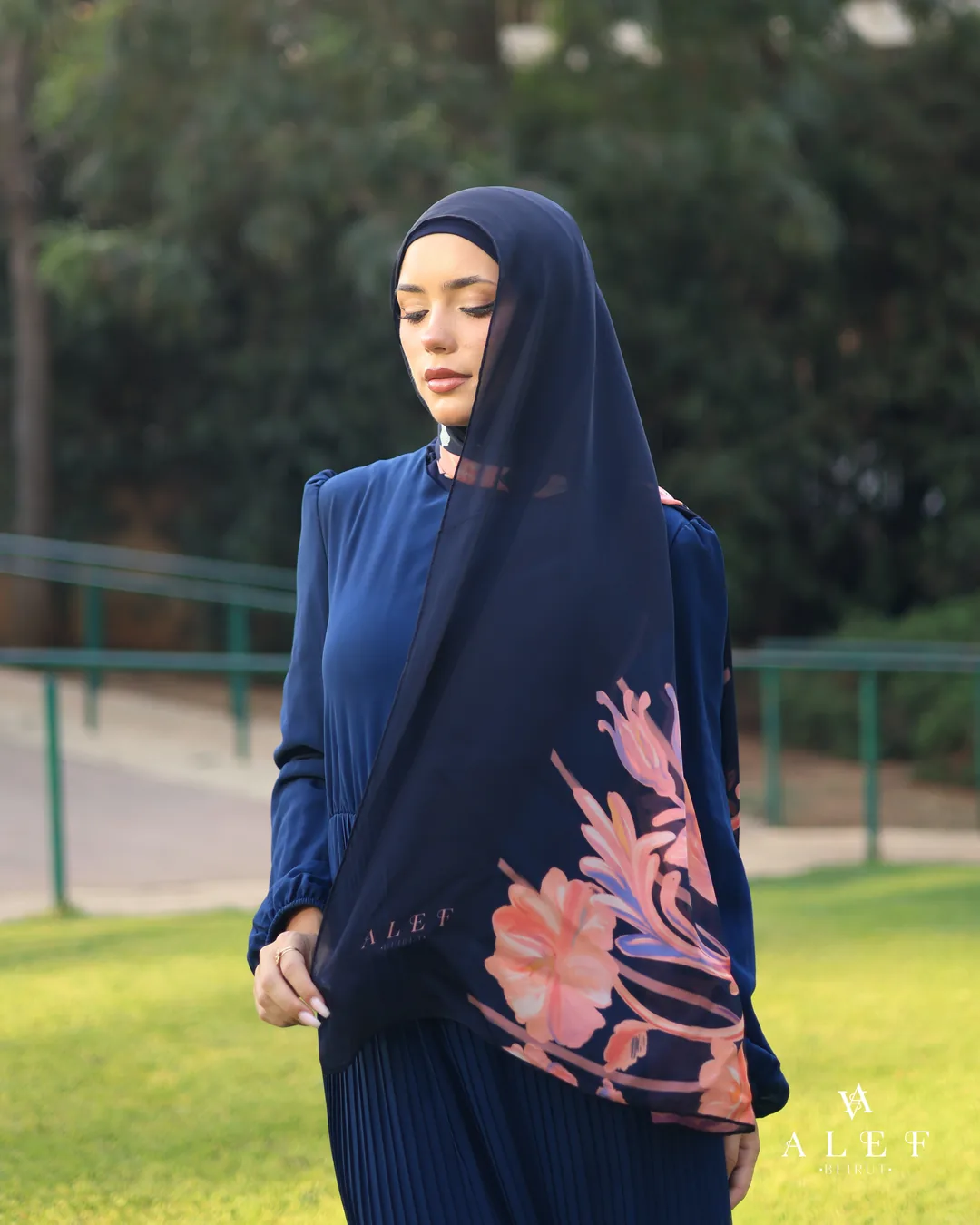 Barcelona, Pure silk mandil, Navy